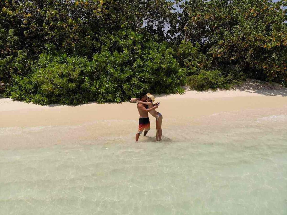 Surfretreat Bodufolhudhoo Exterior foto